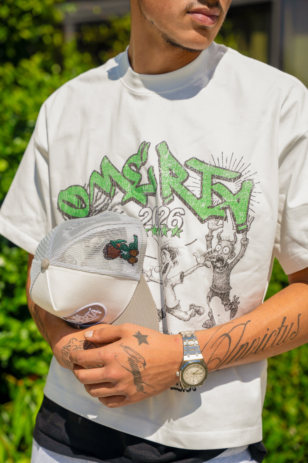'FACING REALITY' BOX FIT TEE worn
